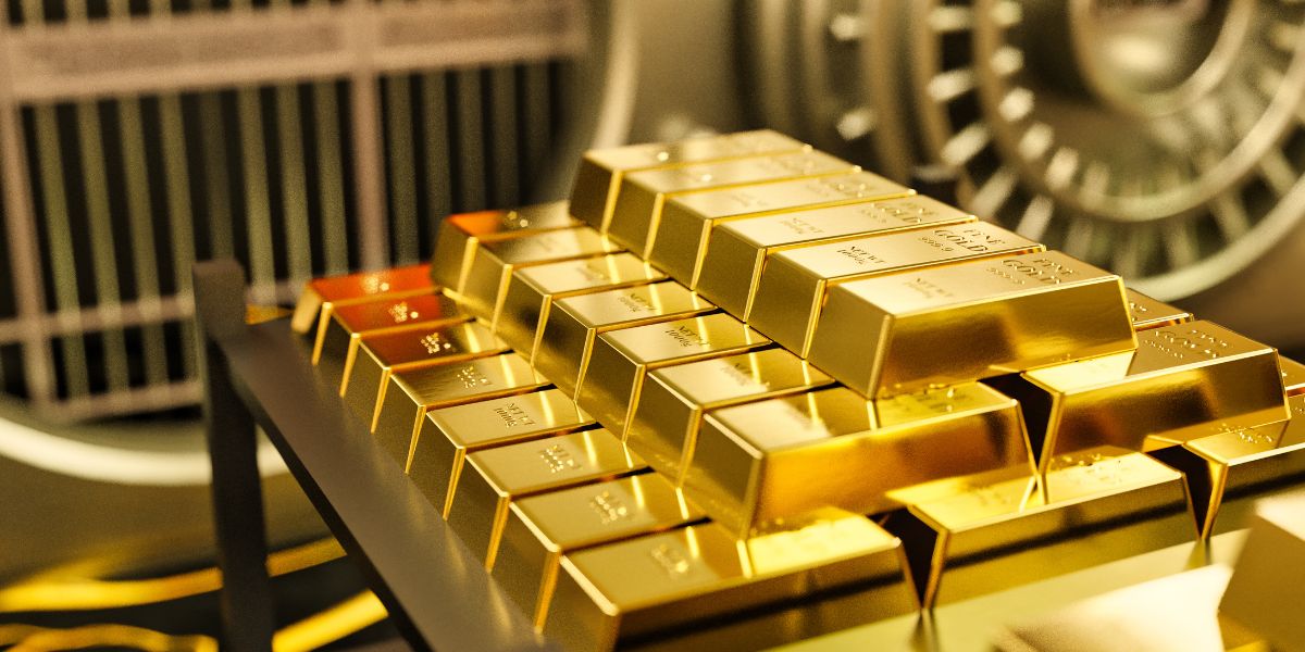 Emas Menguat, Spekulasi Rate Cut Makin Kuat