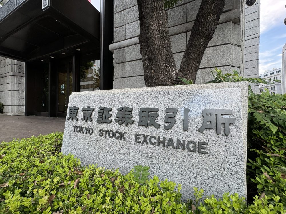 Emas Pecah Rekor, Apa yang Bikin Investor Kalap Beli?
