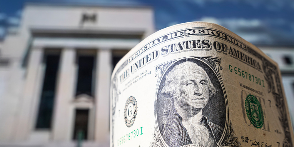 Dolar AS Menguat di Tengah Data Campuran