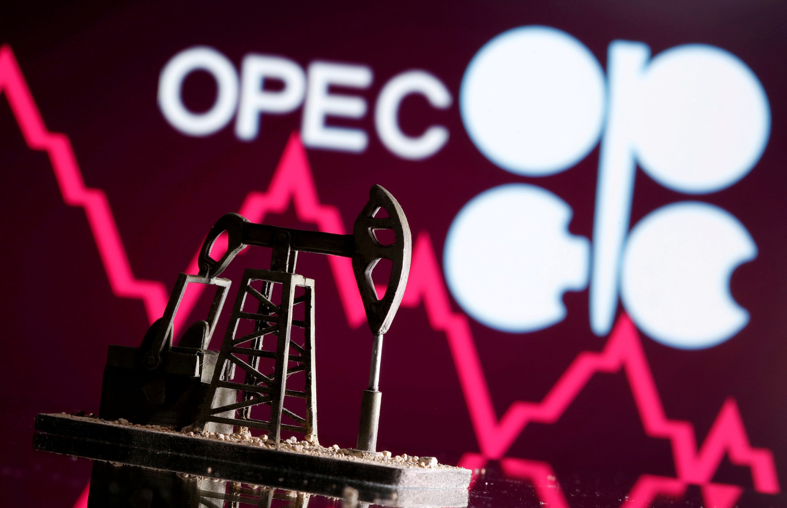 Geopolitik Mereda, Ketidakpastian OPEC+ Terus Menekan Harga Minyak