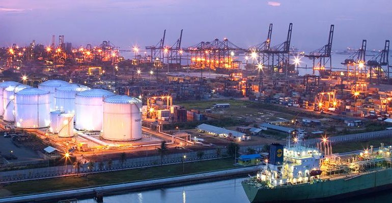 Kenaikan Minyak Dibebani Kekhawatiran Permintaan AS