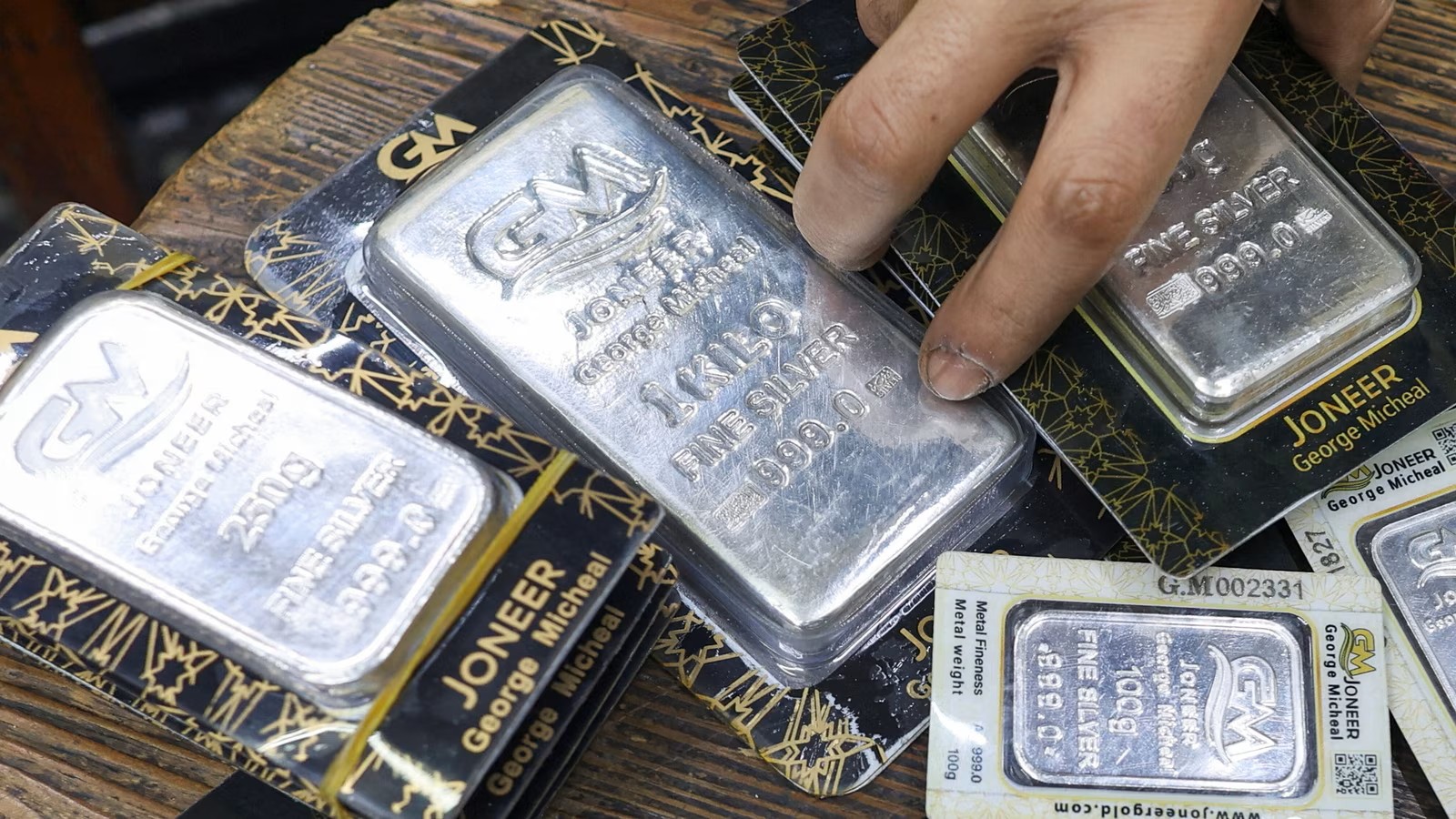 Perak $52 Lagi: Squeeze London Belum Usai?