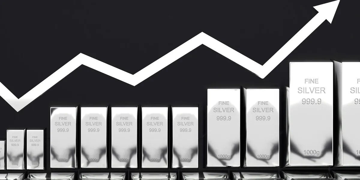 Premi AS Meningkat, Perak Meroket ke Level Tertinggi Sejak 2011